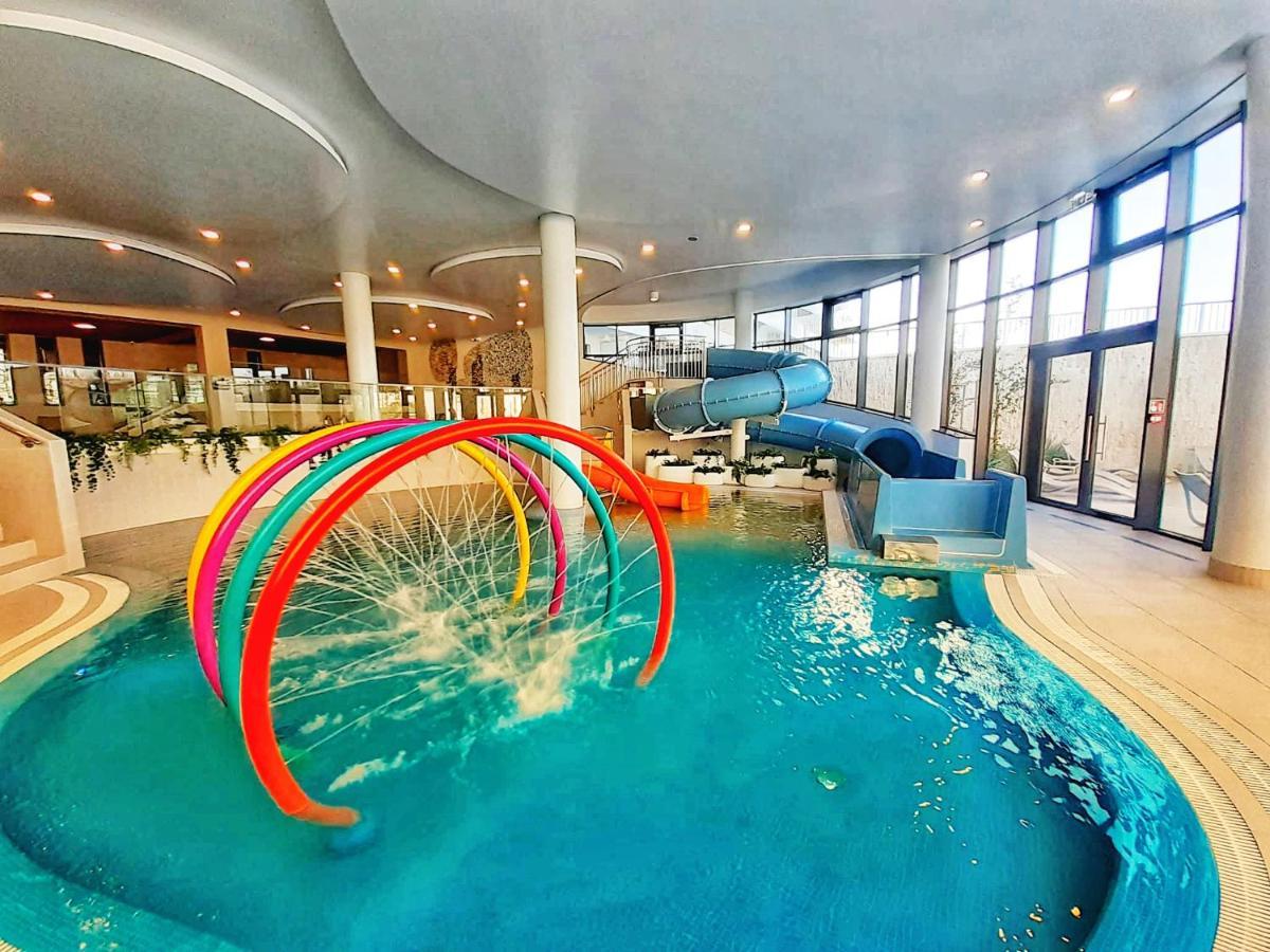 Lulu Apartments - Finn - Apartament 3Pokojowy Polanki Aqua, Basen Silownia I Garaz W Cenie Kołobrzeg Exteriör bild